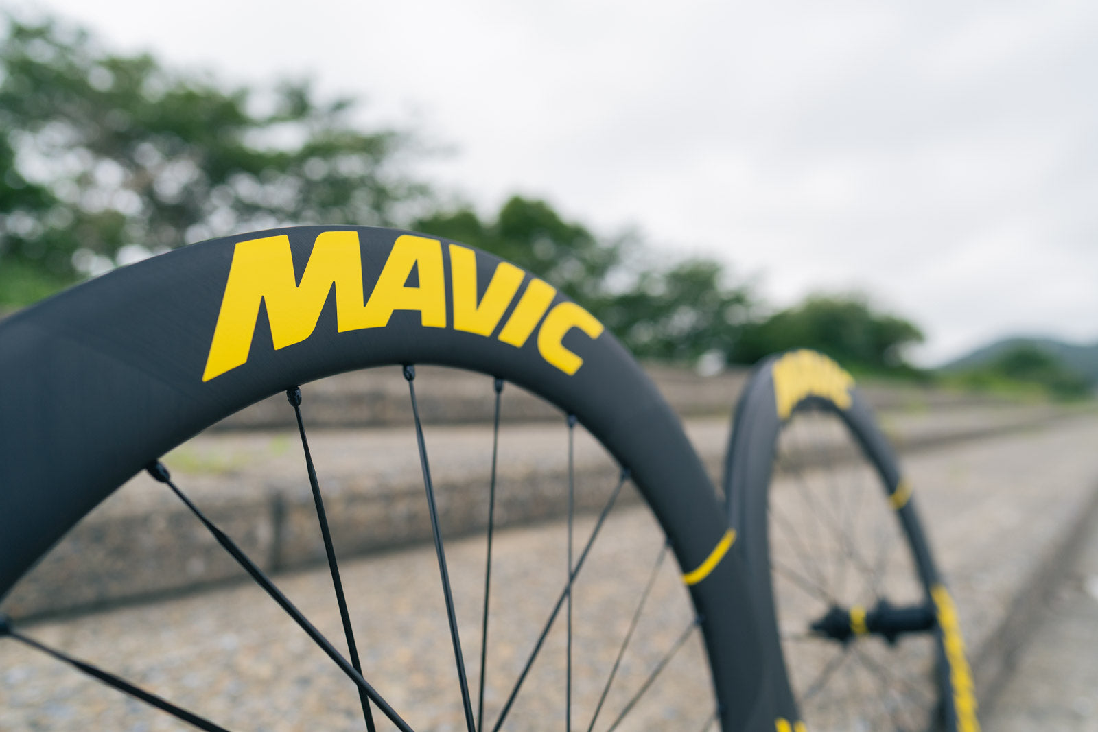 Mavic cosmic カーボンホイールフロント ジャンク Mavic cosmic
