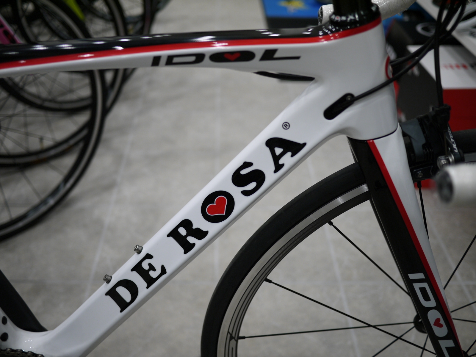 DE ROSA（デローザ） IDOL（アイドル）オリジナル完成車、お買い得価格