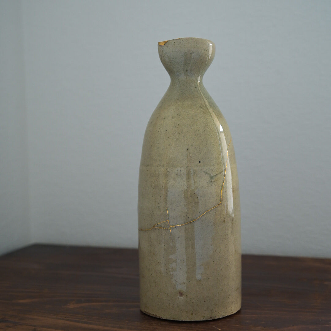 Kintsugi Tokkuri - Japanese sake bottle | Chimahaga