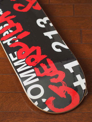 コムデギャルソン ゲリラストア スケートボード デッキ: いろいろな