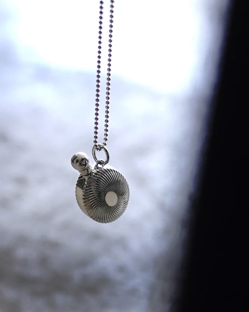 Garden of eden ヴィクトリアン パフューム ボトル ネックレス