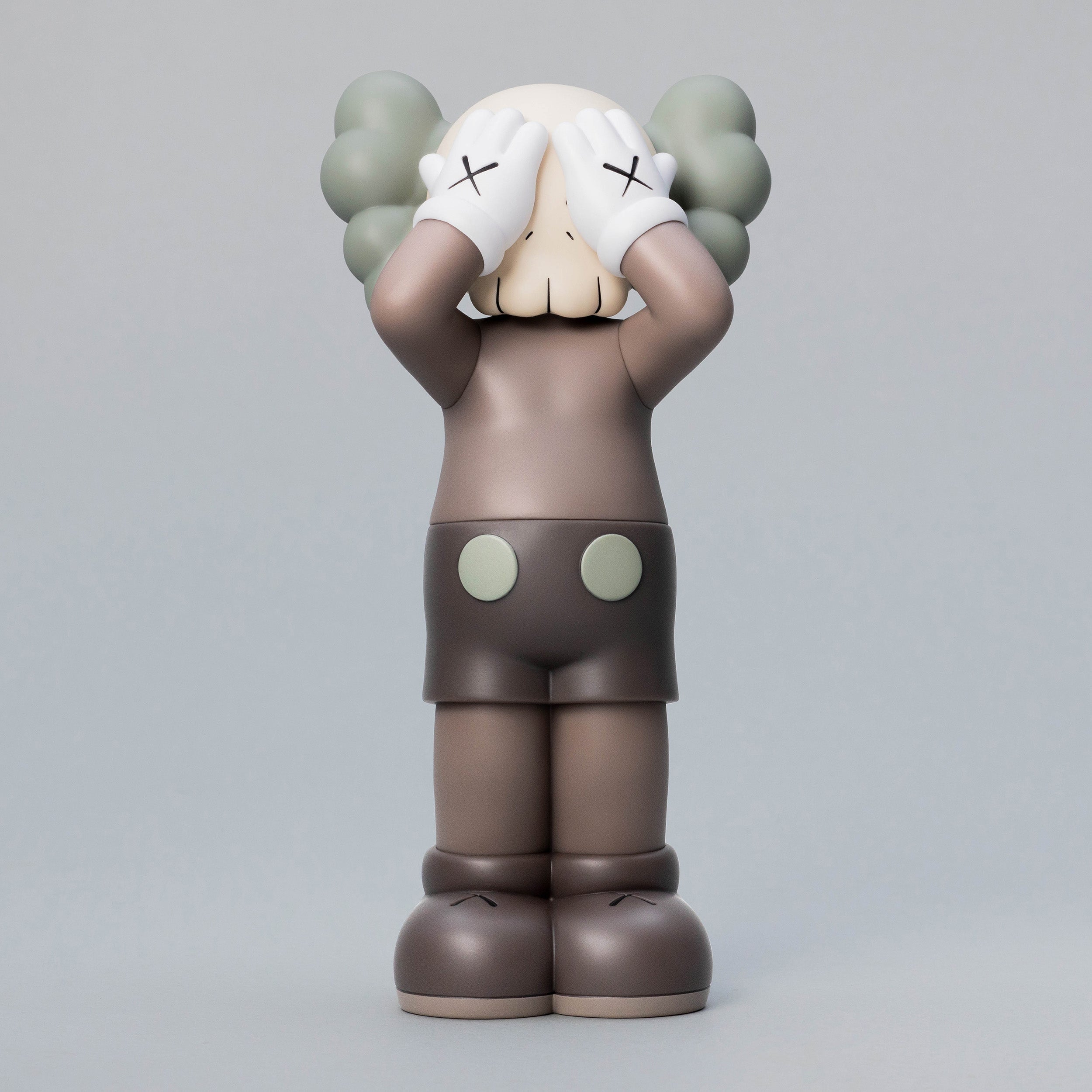 KAWS Holiday UK Vinyl Figure 3色セット KAWS - Holiday: United
