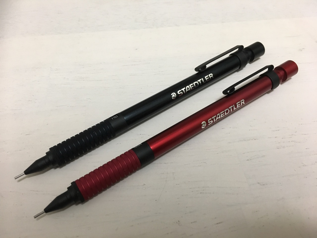 東急ハンズ限定ステッドラーと通常のステッドラー925 25・35製図用