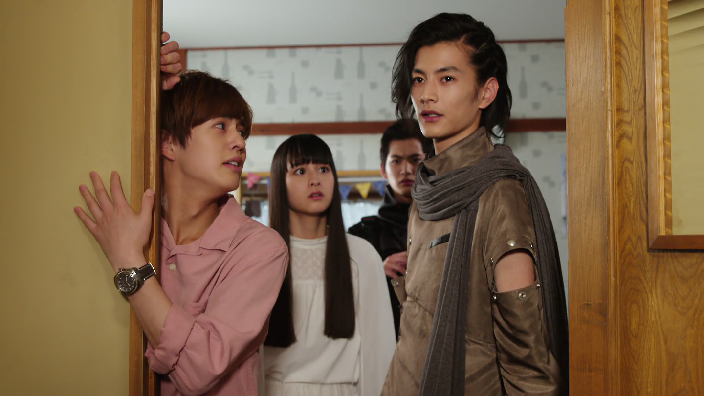 Recap: Kamen Rider Zi-O, Episode 39 – 2007: DenLiner Crash