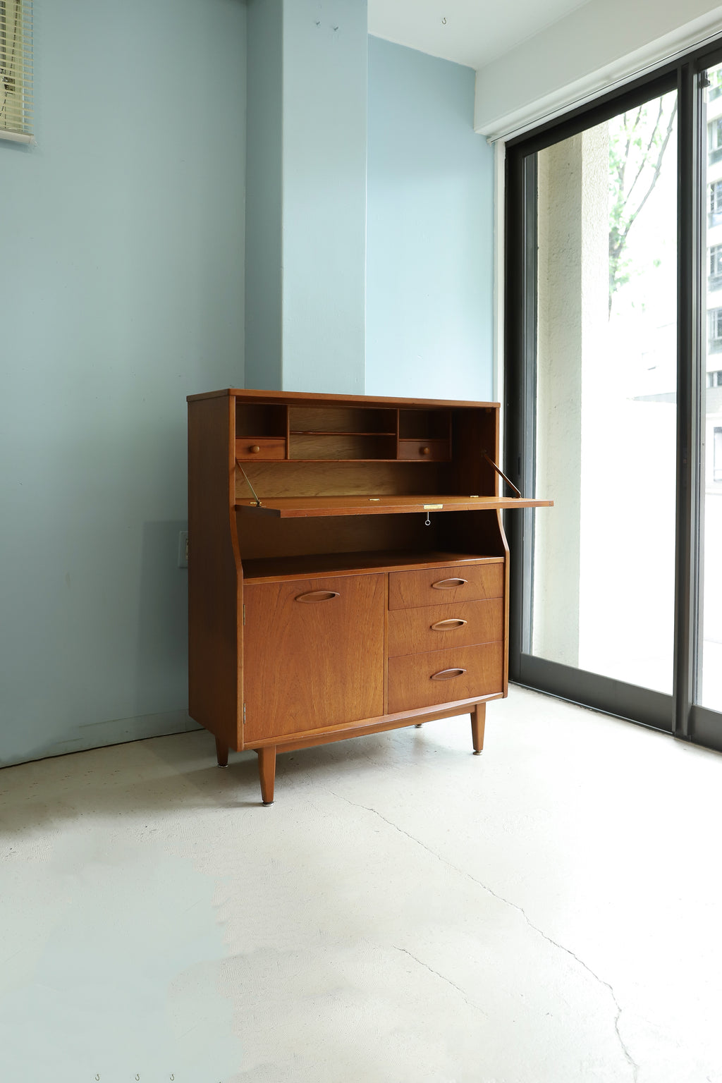 イギリスヴィンテージ ジェンティーク ライティングビューロー/UK