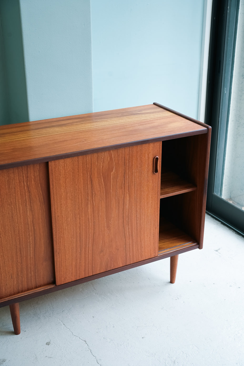 デンマークヴィンテージ キャビネット サイドボード チーク材 北欧家具