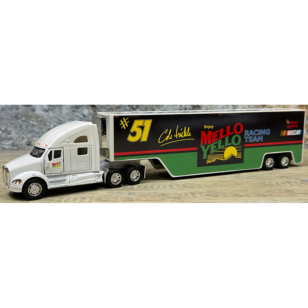 Kenworth T700 w/Racing Van Trailer 
