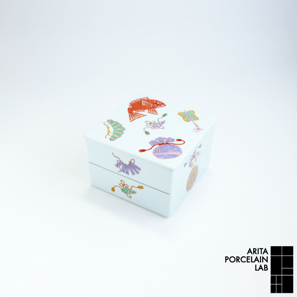 新弥左ヱ門 二段重 宝づくし 化粧箱入 – ARITA PORCELAIN LAB [公式