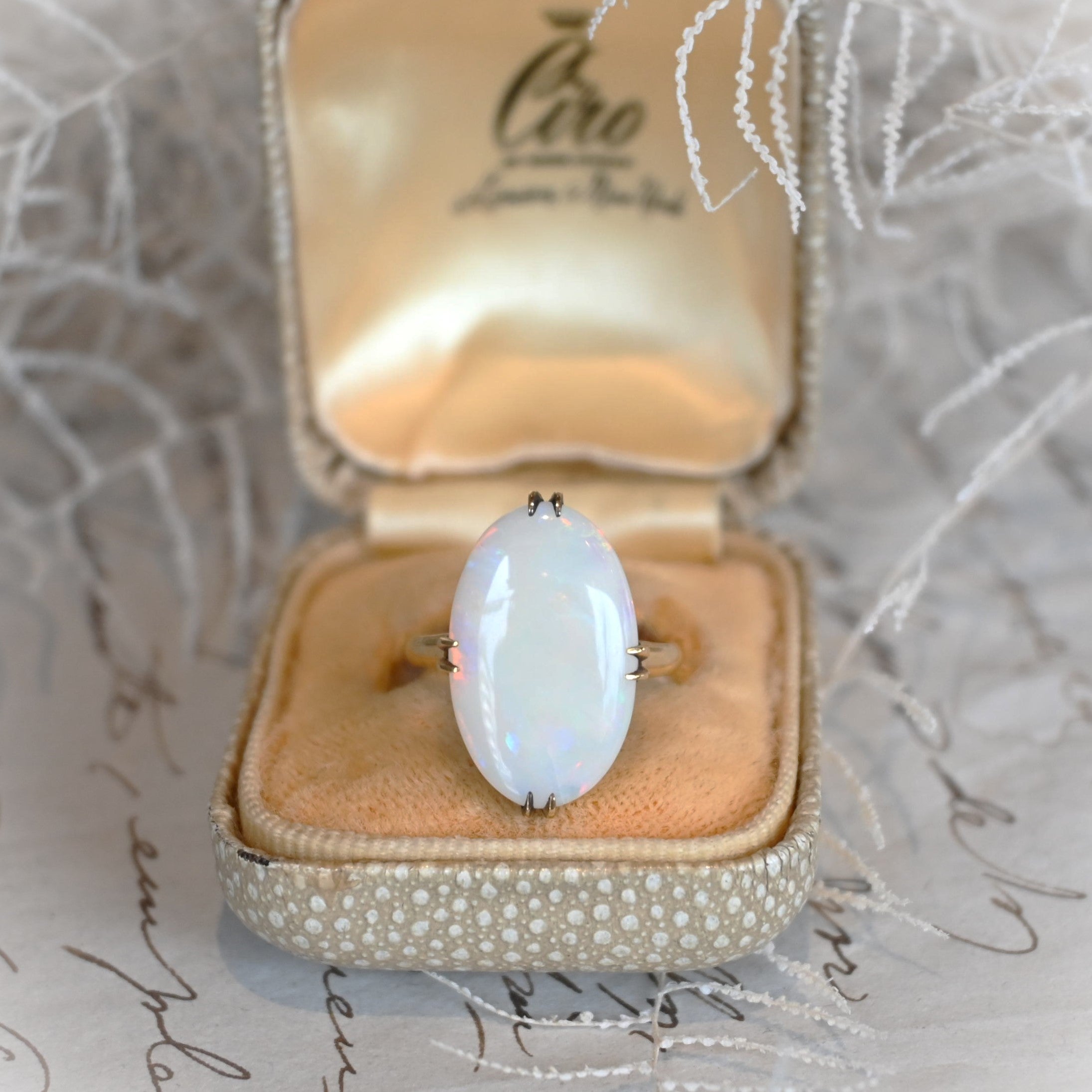 大きなオパールが美しいリング | 芦屋Antico