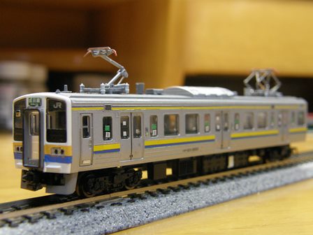 TOMIX 211系3000番台房総色前パンをつくる～ | ペロちゃんの模型工場