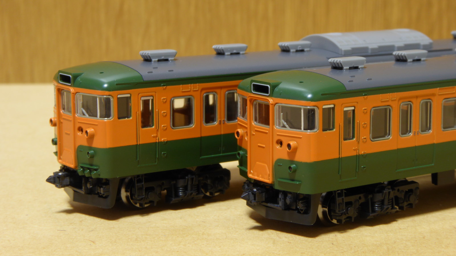 TOMIX 115系300番台（湘南色） 入線 ～その2～ | 気軽にNゲージ＠鉄道