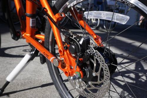 HACHI HACHI 外装8段変速 フレームクロモリ 前後ディスクブレーキ