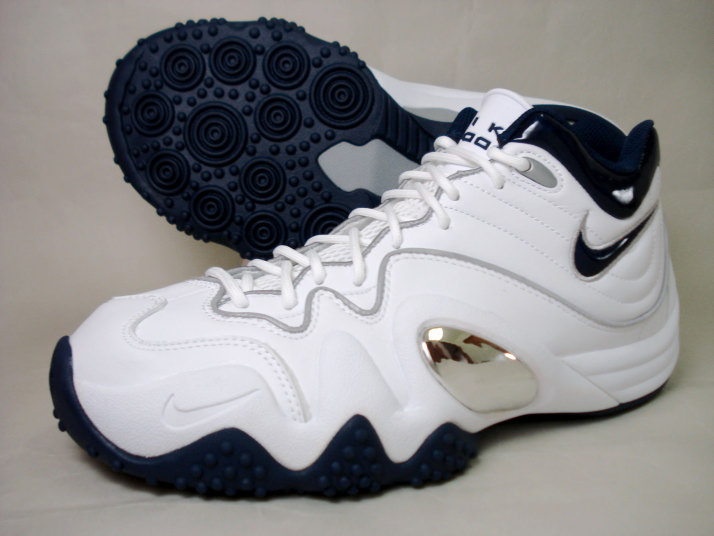 ☆NIKE ☆エアズームアップテンポ☆2色入荷しています: バスケット