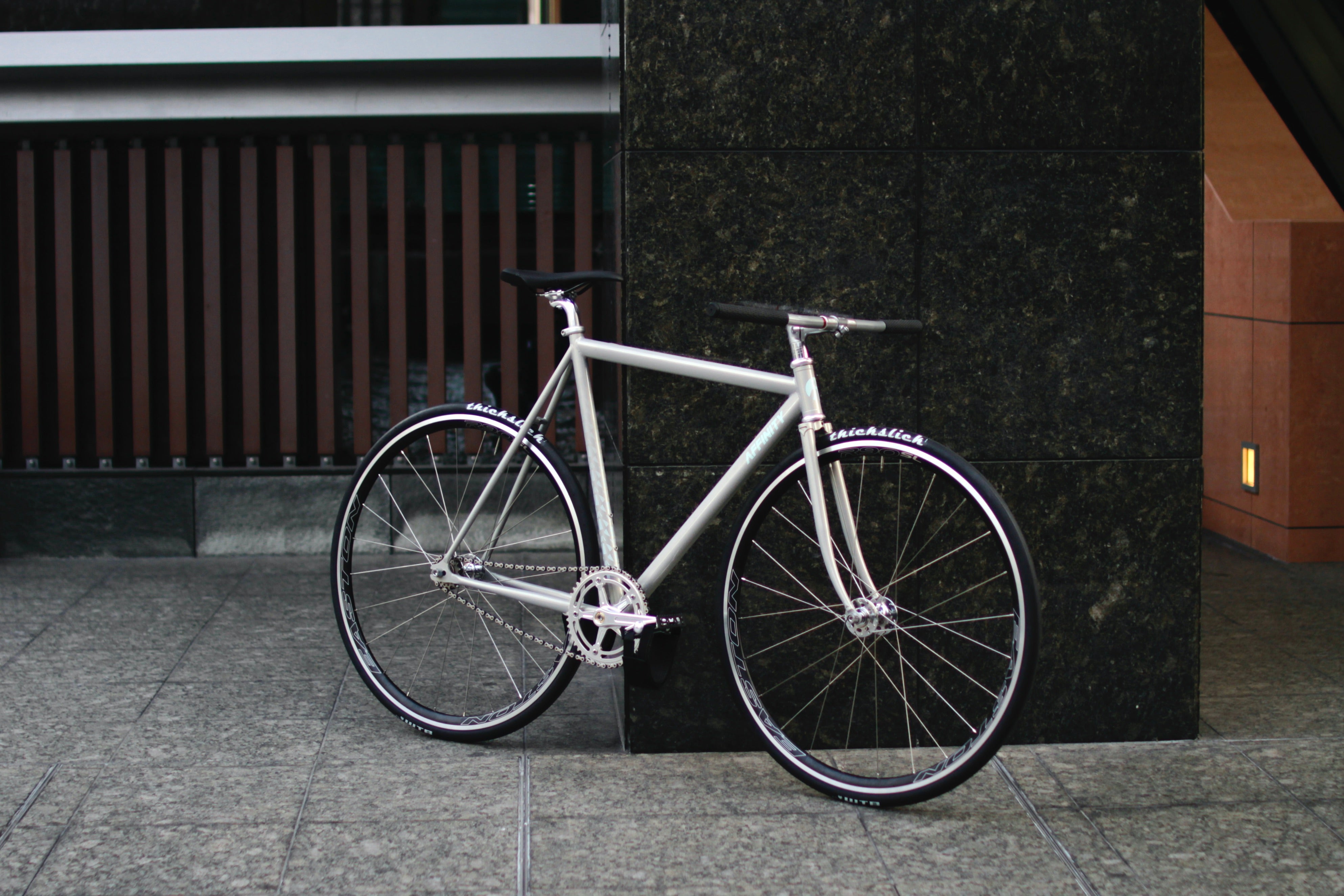 パシュートと言えばこのフレームでしょ。 | ブローチャーズ - BROTURES