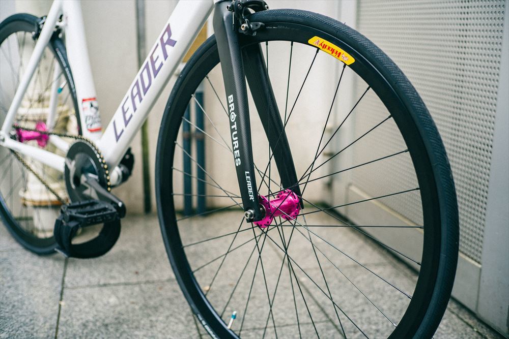 シンプルなピストにこそカラーハブを。 | ブローチャーズ - BROTURES