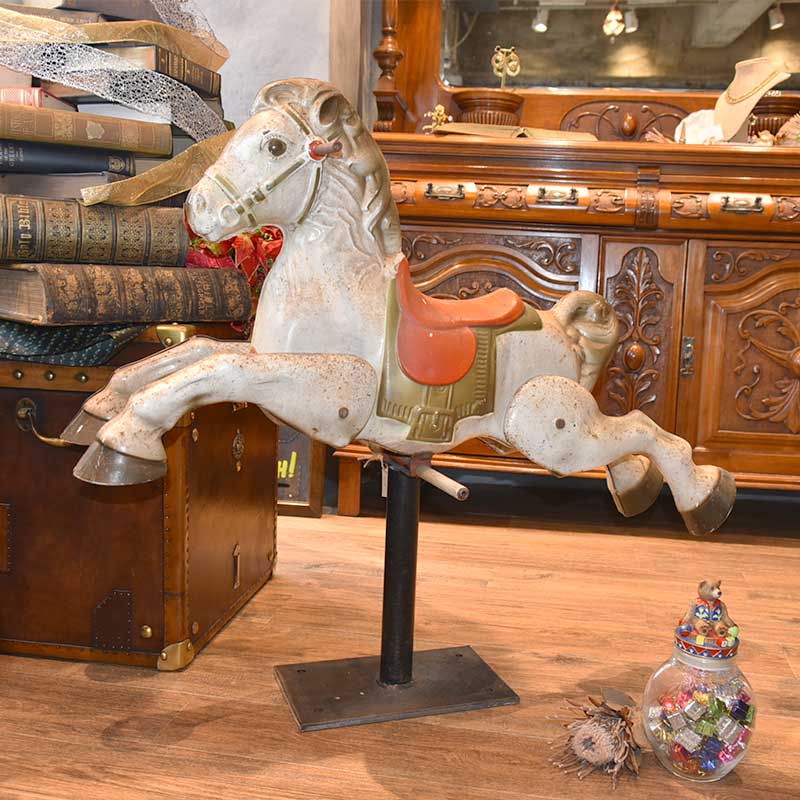 メリーゴーランド 木馬のオブジェ – 神戸アンティークウェアハウス