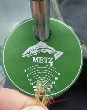 METZ（メッツ）ハックル、コックサドルのライトジンジャーのご紹介