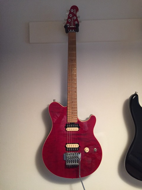 機材紹介/ギター】MusicMan Axis（'08） : 30代サラリーマンのギターライフ