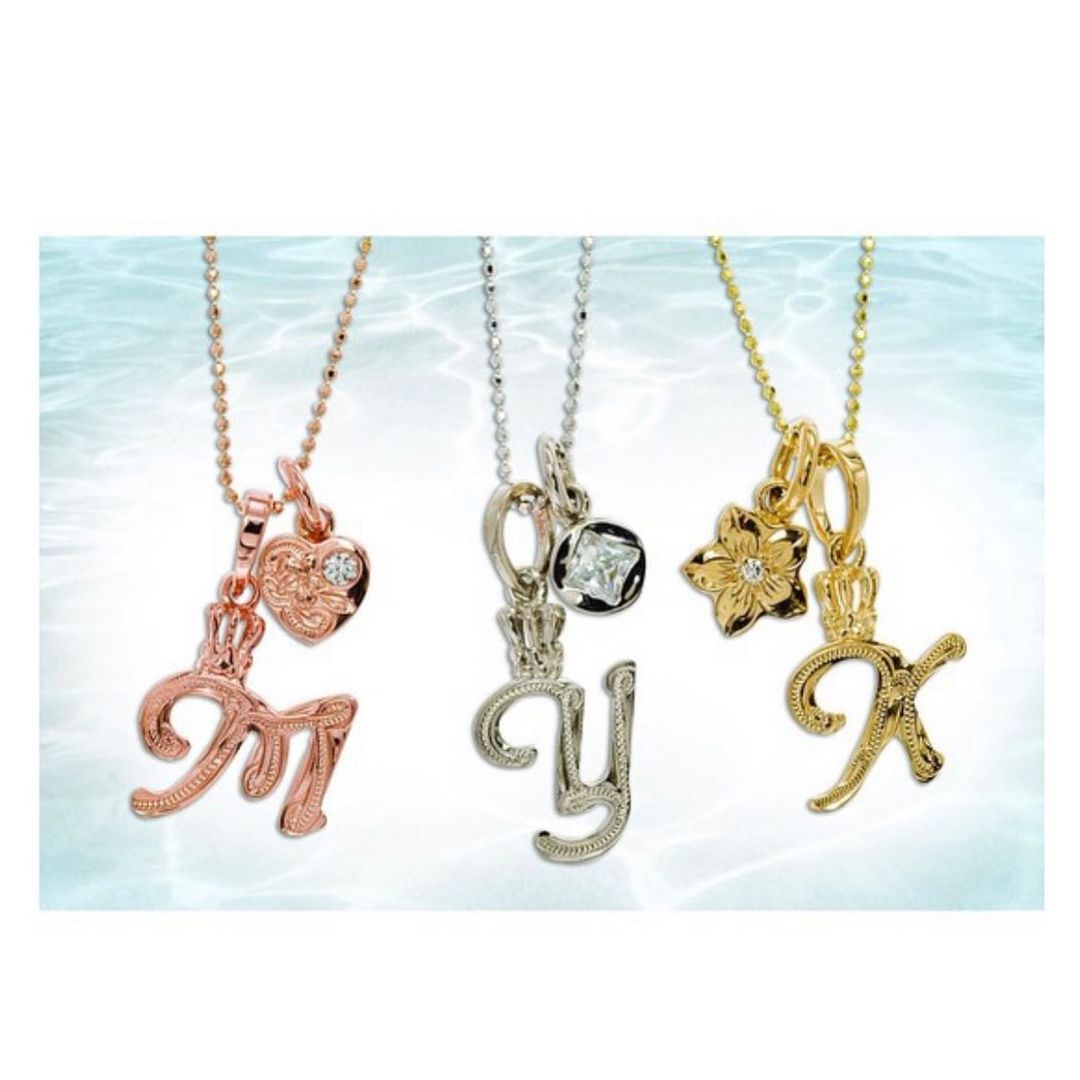 クラウンイニシャル