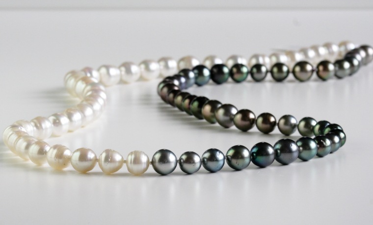 黒蝶真珠・白蝶真珠ロングネックレス【大きさ8-12㎜・長さ88㎝】＜224