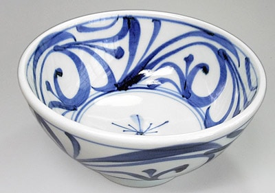 砥部焼・梅山窯・6.5寸丼（唐草文）【和食器通販e-tobeyaki.com】