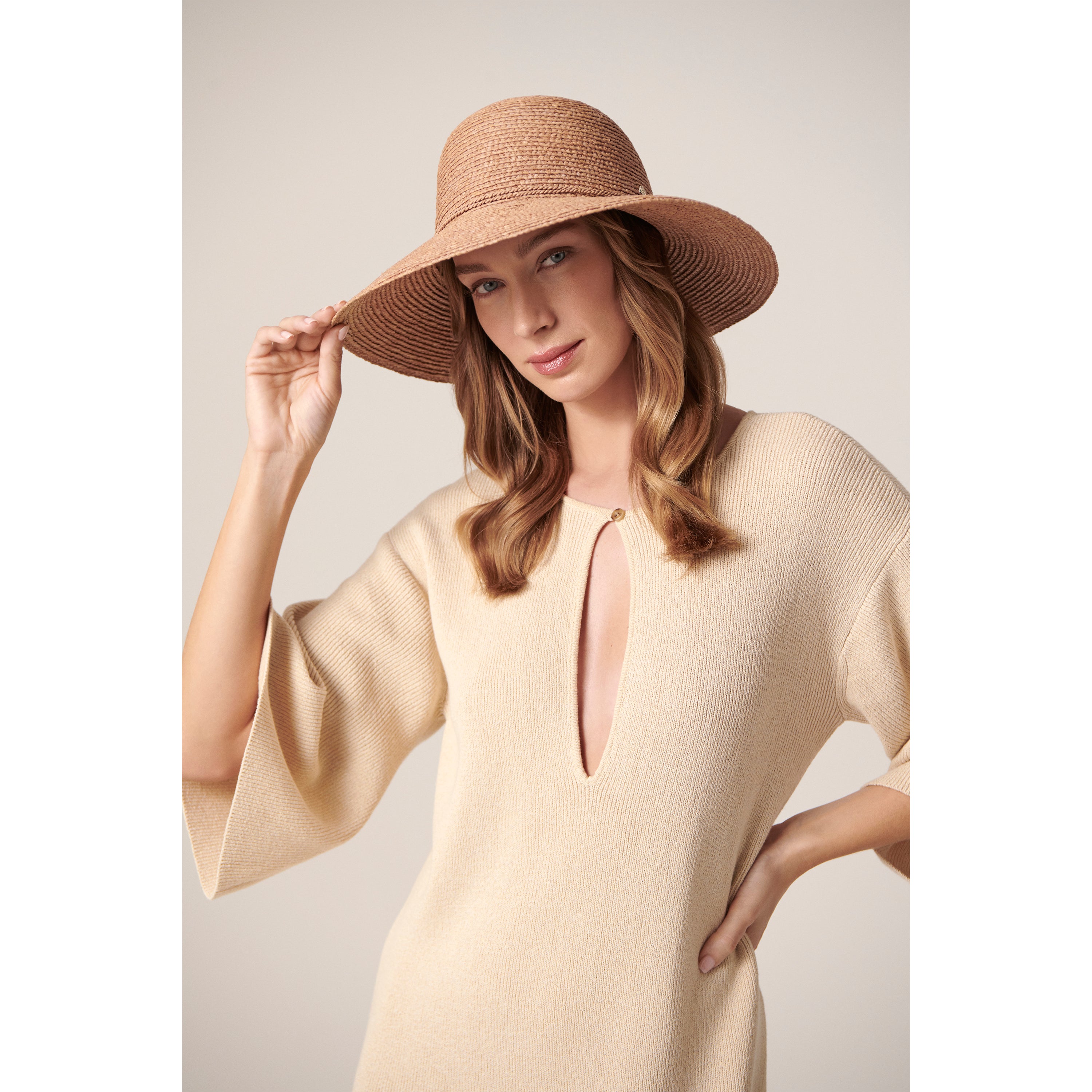 Delphina Raffia Women's Hat in Nougat - Helen Kaminski US
