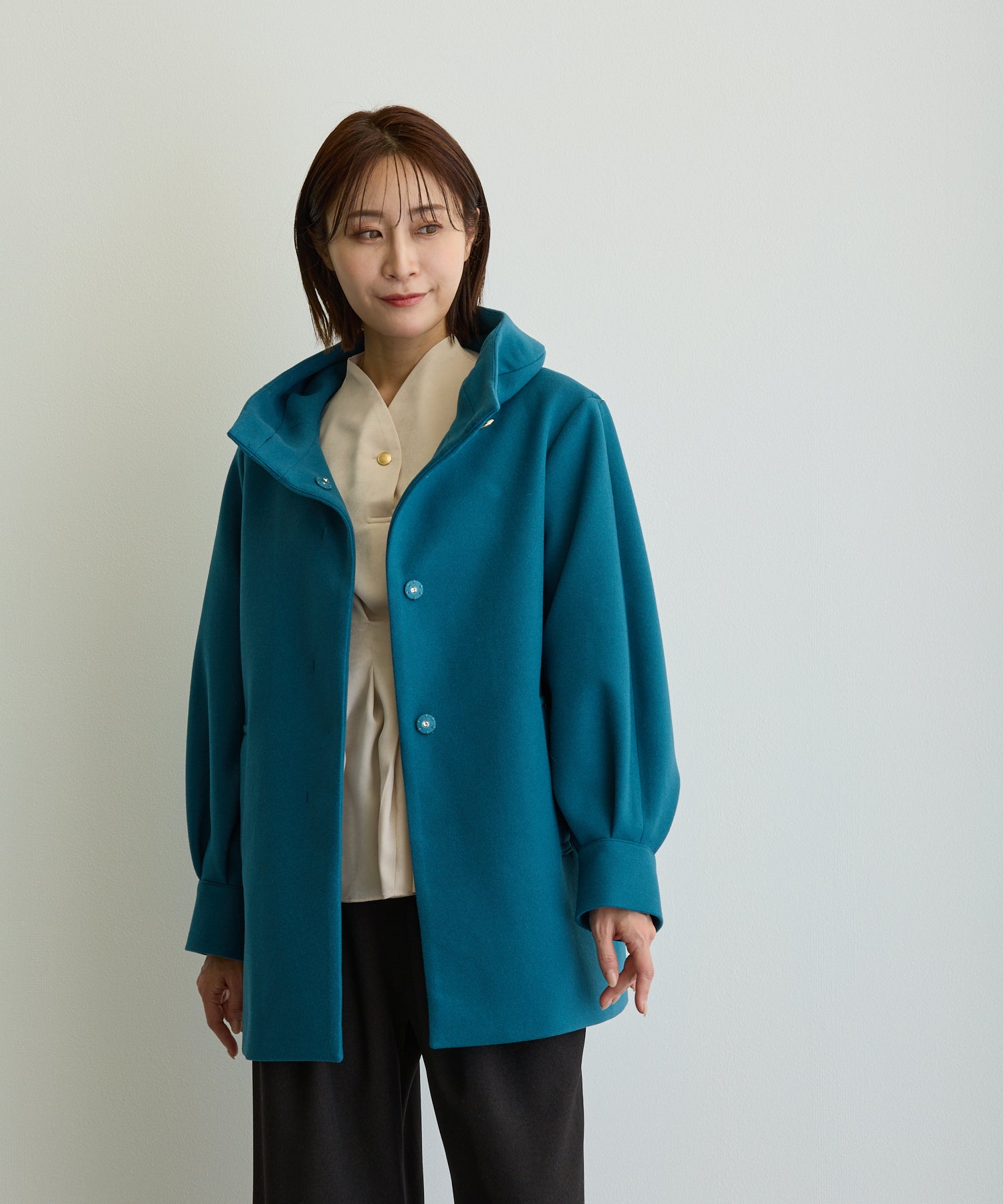 デザイン立体スタンドカラーミドルコート/ブルーグリーン【日本製