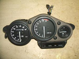 中古バイクパーツ販売専門店アイラブモーターFZR250 メーター 3LN-2207