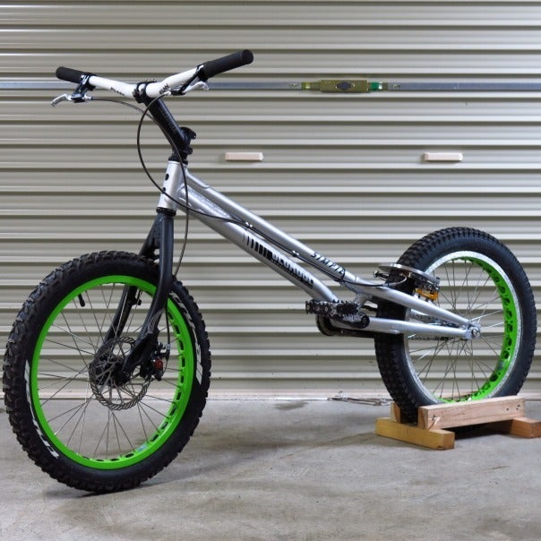 ECHO 20 Mark2 | 雲のような毎日を