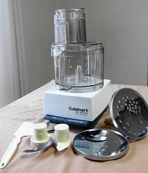 パン捏ね機(スーパーコスモハートCH-800)の後継は、クイジナート【DLC