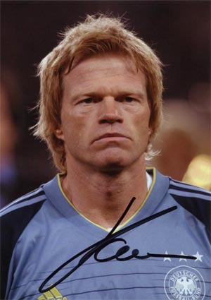 ○オリバー・カーン直筆サイン入りフォト | サッカーグッズ鑑定士大