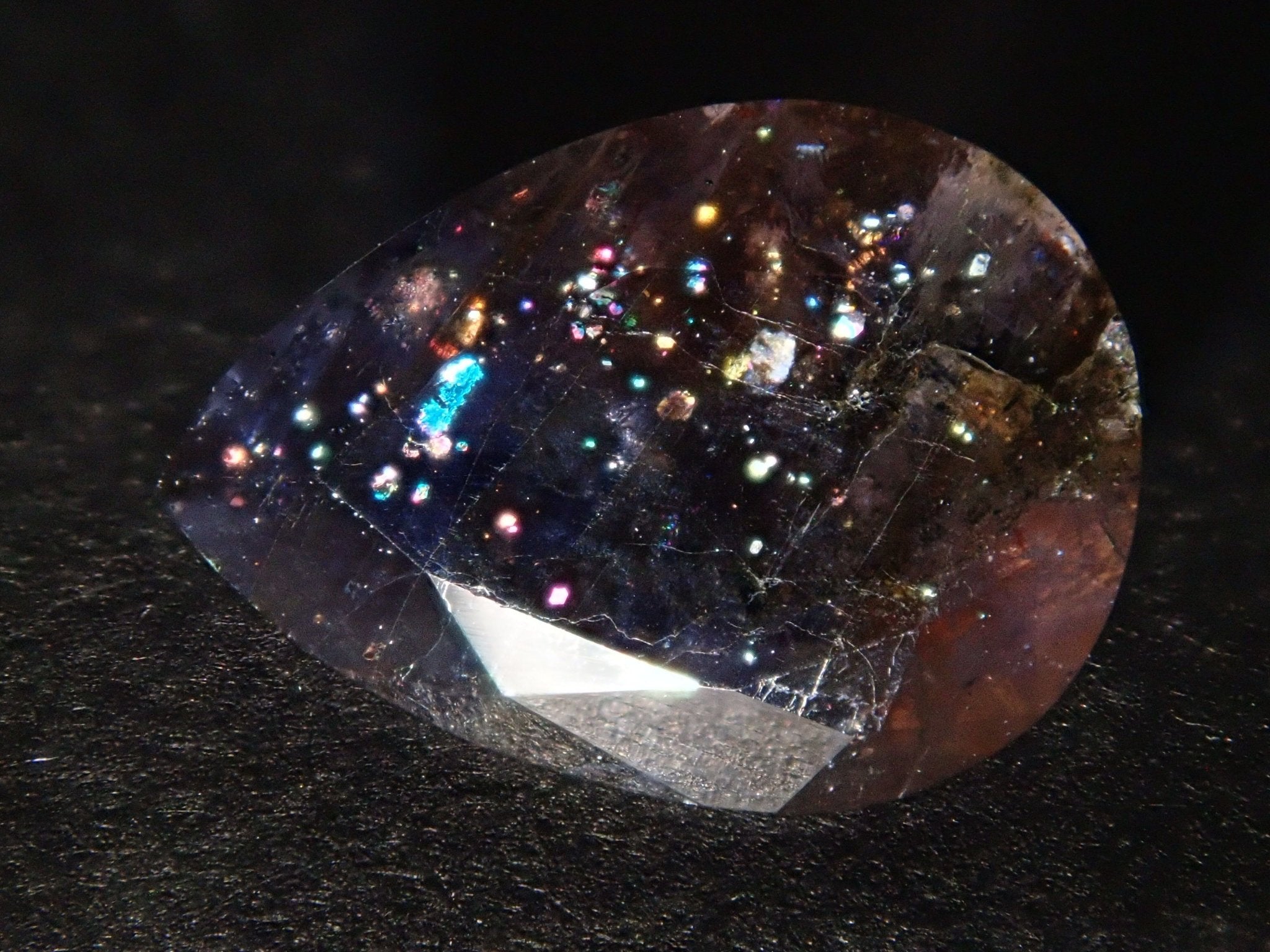 ブラッドショットアイオライトサンストーン 1.625ctルース