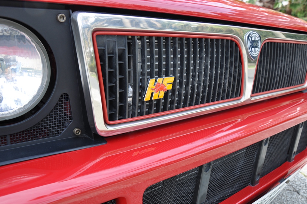 希少 ランチアデルタ EVO2 純正ステアリングMOMOコルサ 希少 ランチア