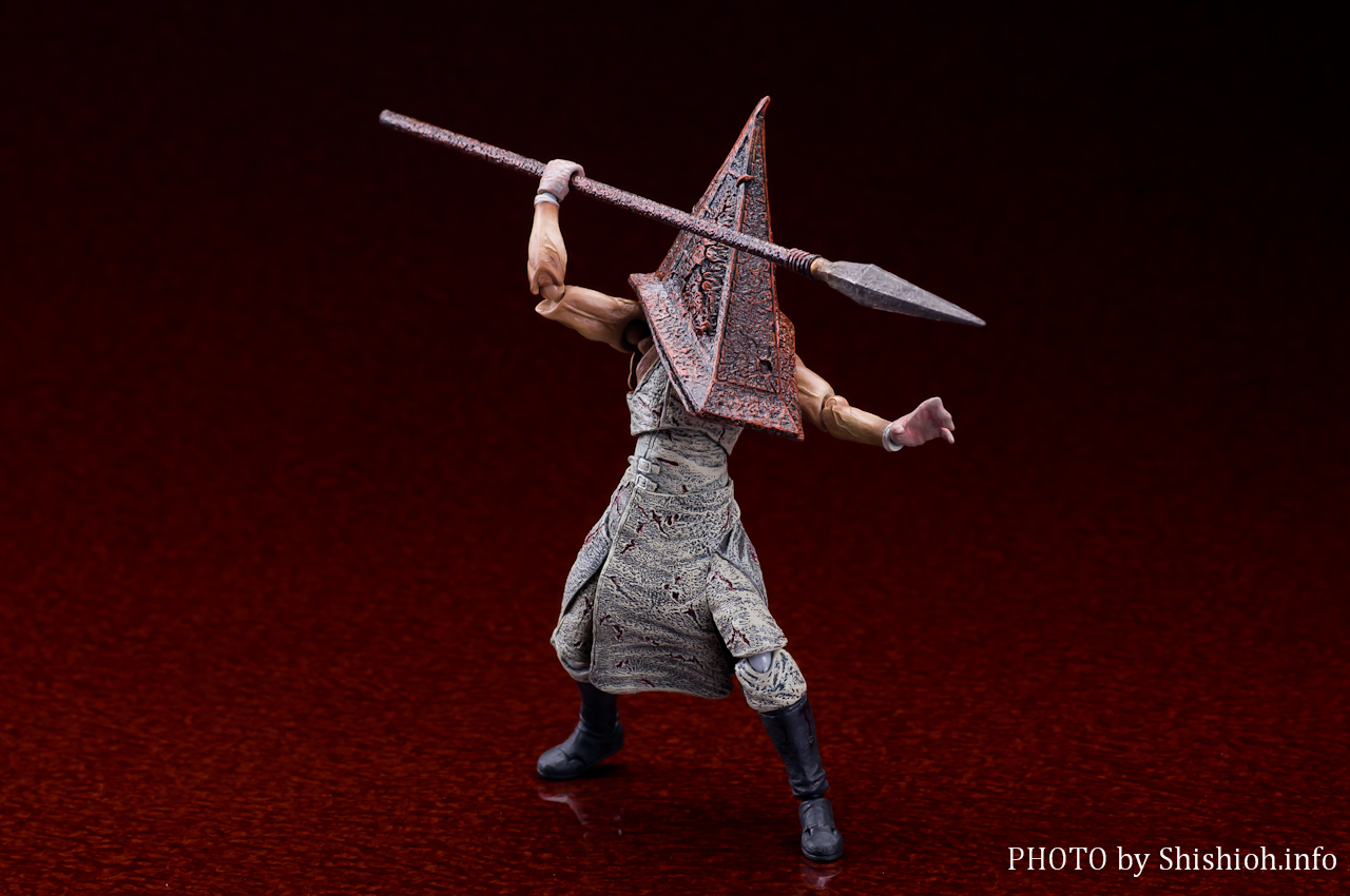 figma レッドピラミッドシング Amazon.co.jp: フリーイング figma