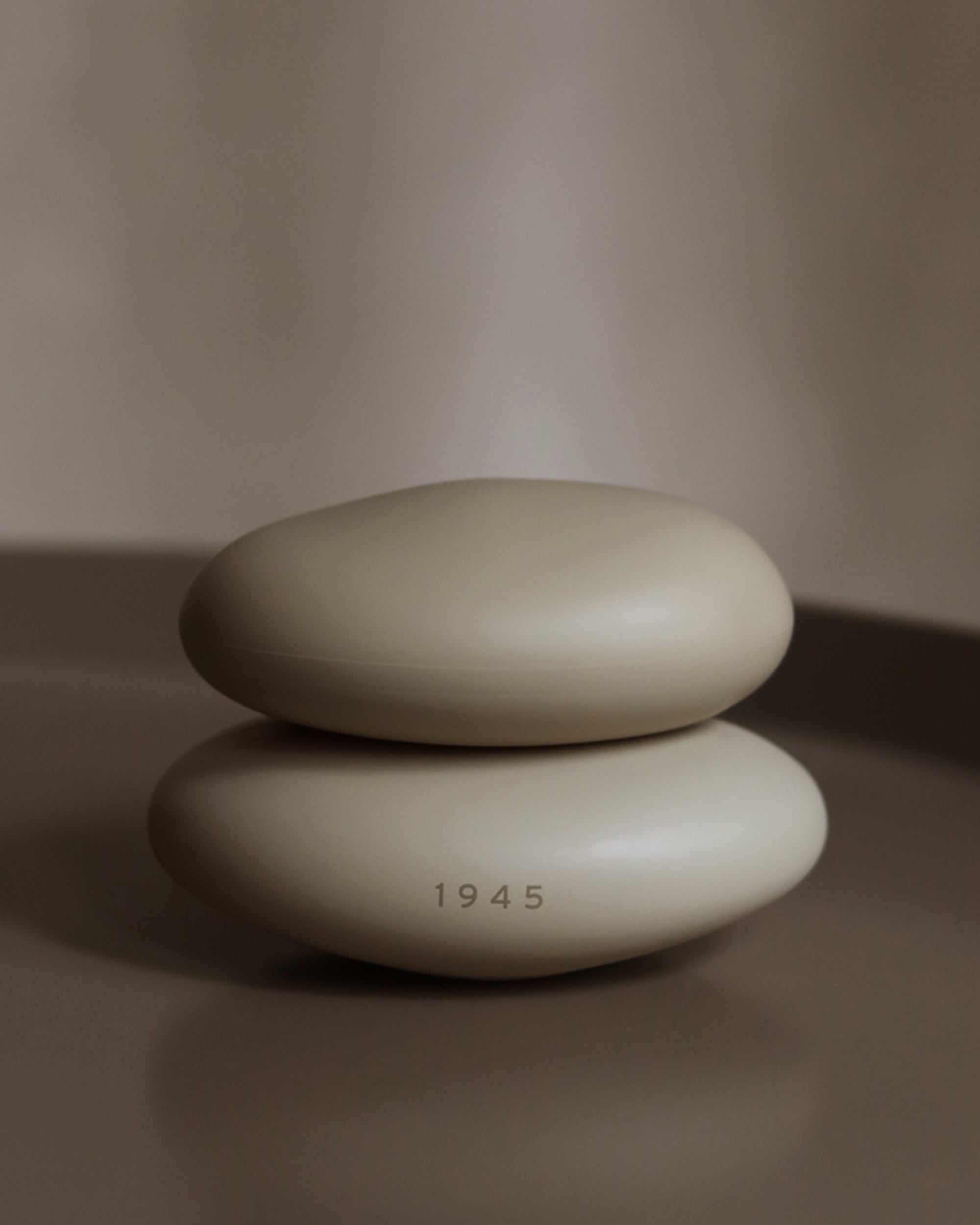 1945 Eau de Toilette | Beige | Perfume [Free Shipping] – SHOLAYERED