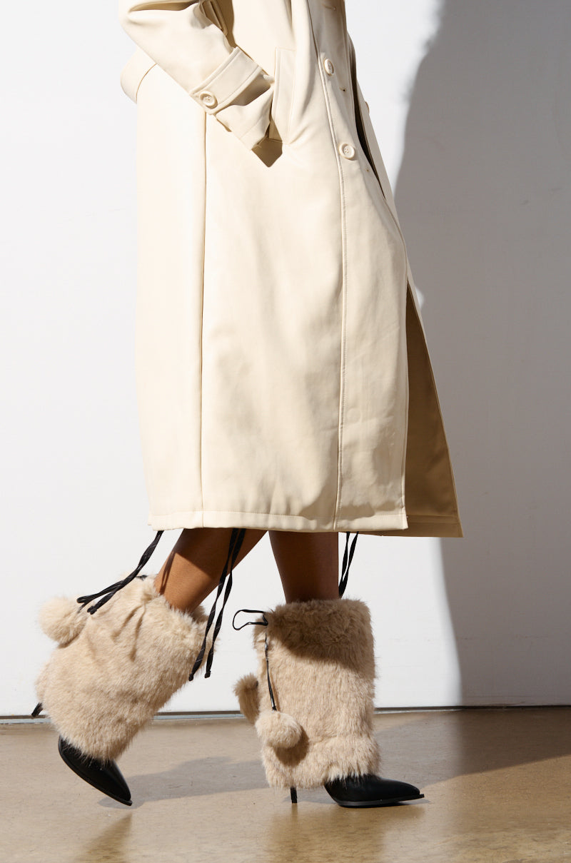 AZALEA WANG MAYRA TAUPE BOOTIE – AKIRA