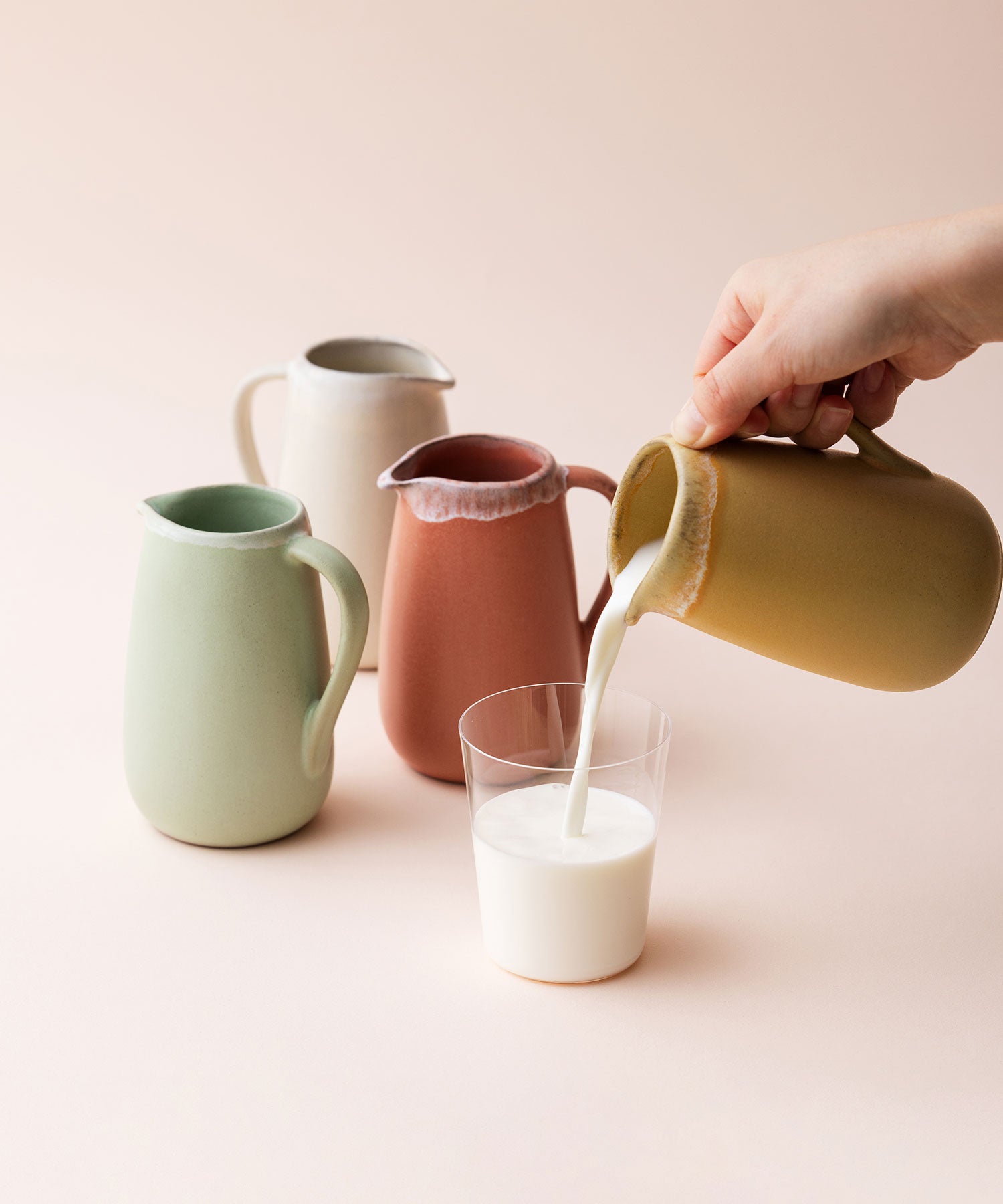 MARIA PORTUGAL TERRACOTA / AVEIRO ジャグ｜自然な曲線が魅力の