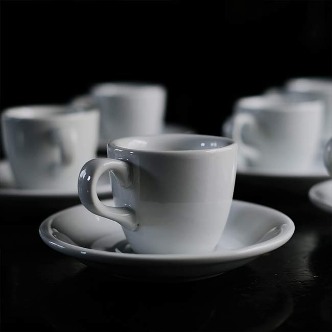 ☆専用です☆辻製磁おまとめ☆カップ＆ソーサー4客とえんどう小皿