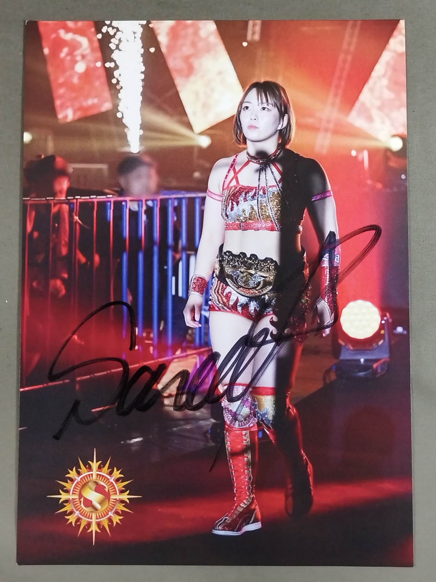 Sareee-ISM ChapterⅧ Sareee選手 サイン入り手形色紙 Sareee-ISM