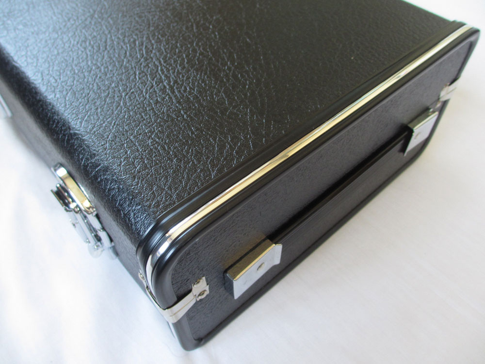 良品 尺八レザーハードケース 10本収納 台形型 持ち運び サイズ違い 和