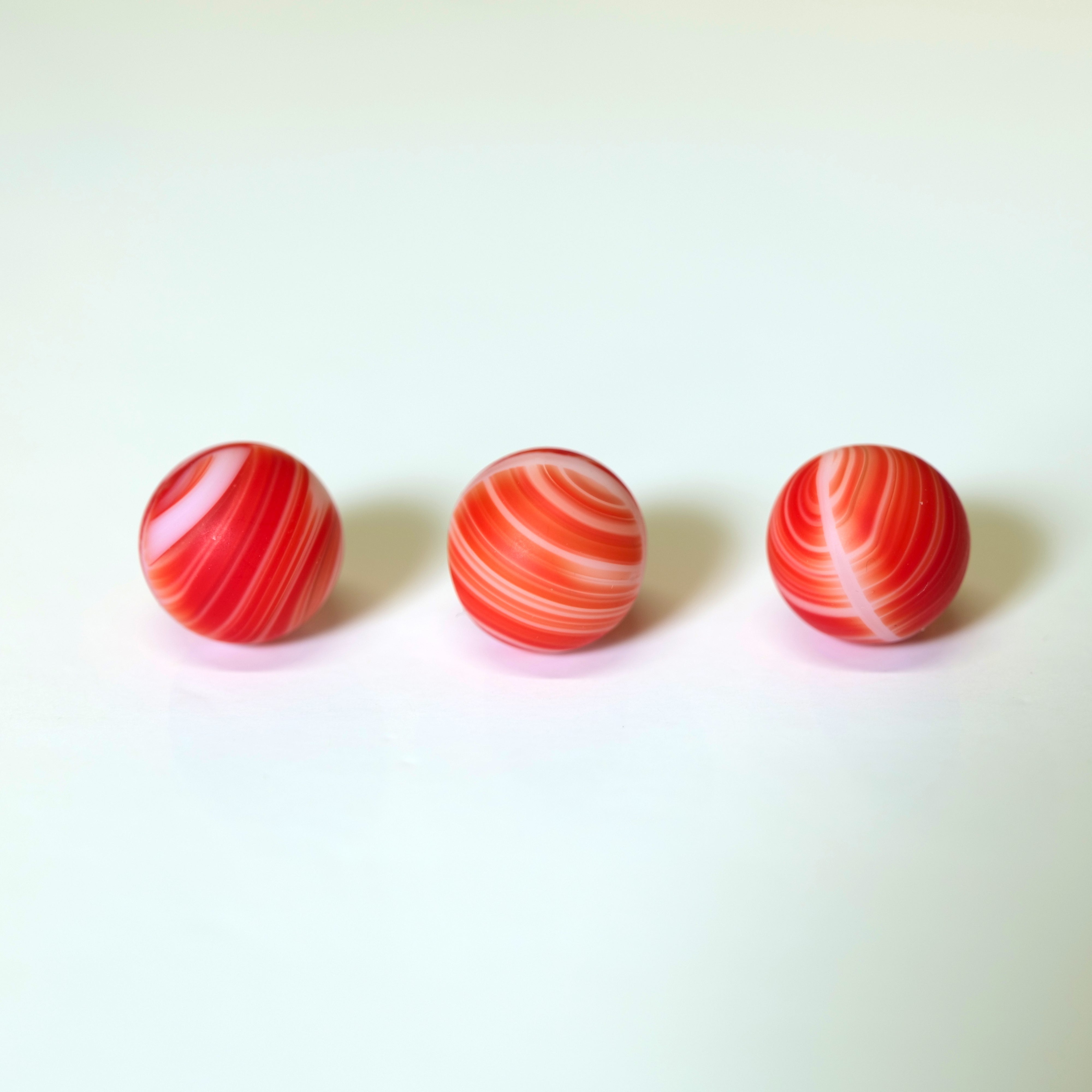 ビー玉 121 ボヘミアグラスマーブル 16mm 赤＋白 1個 PRECIOSA（チェコ