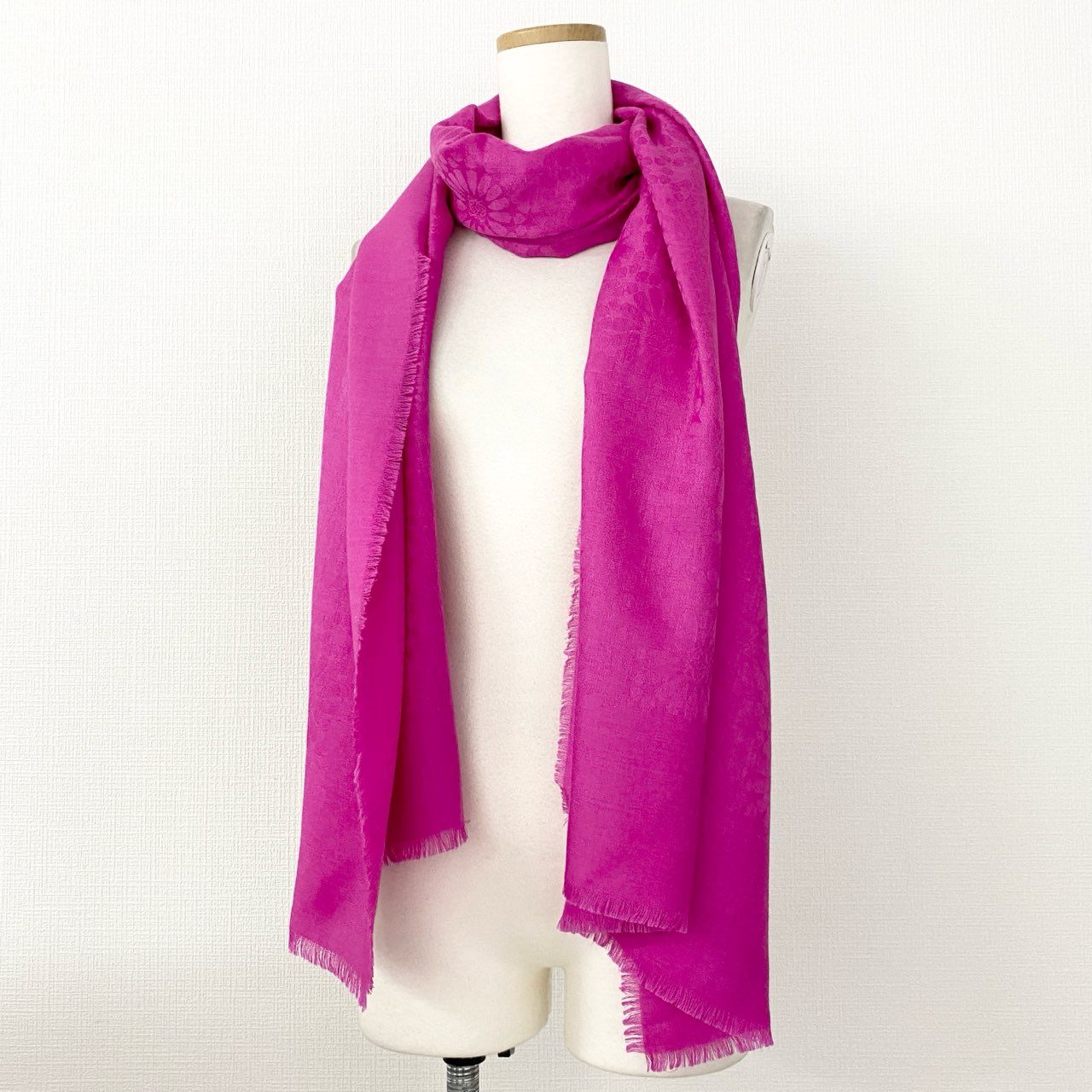 d12-6 LOEWE ロエベ 大判ストール ショール マフラー アナグラム