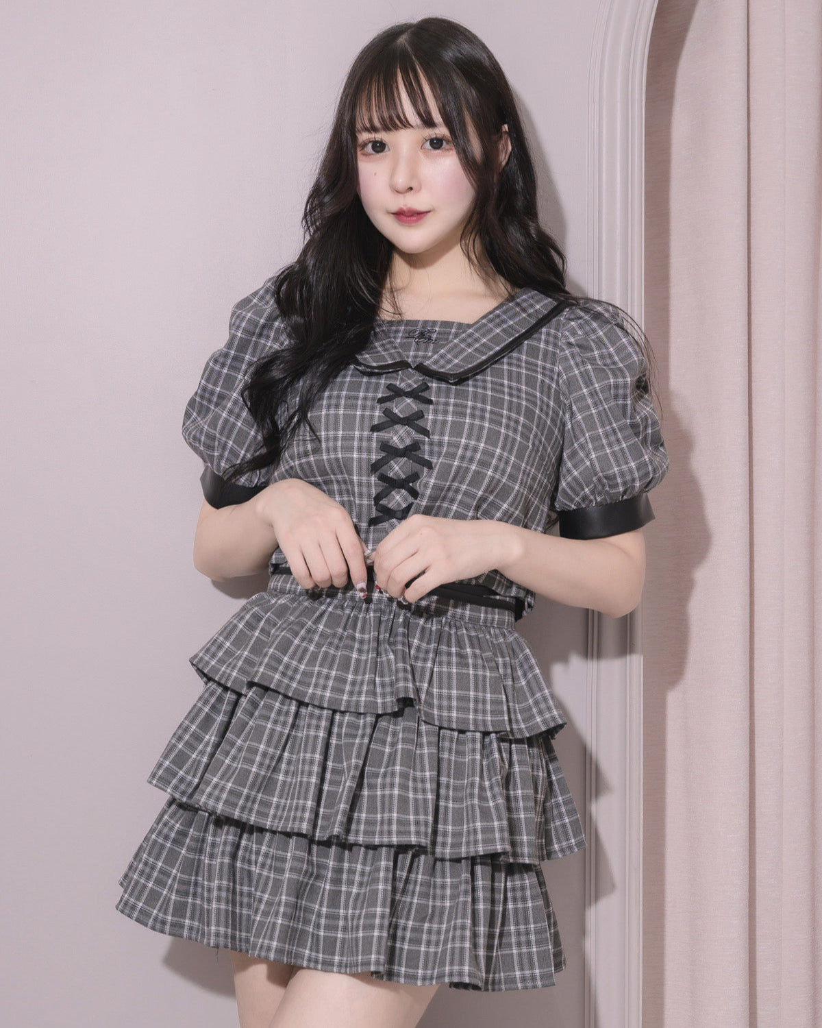 レザーパイピングフロントリボントップス – pium