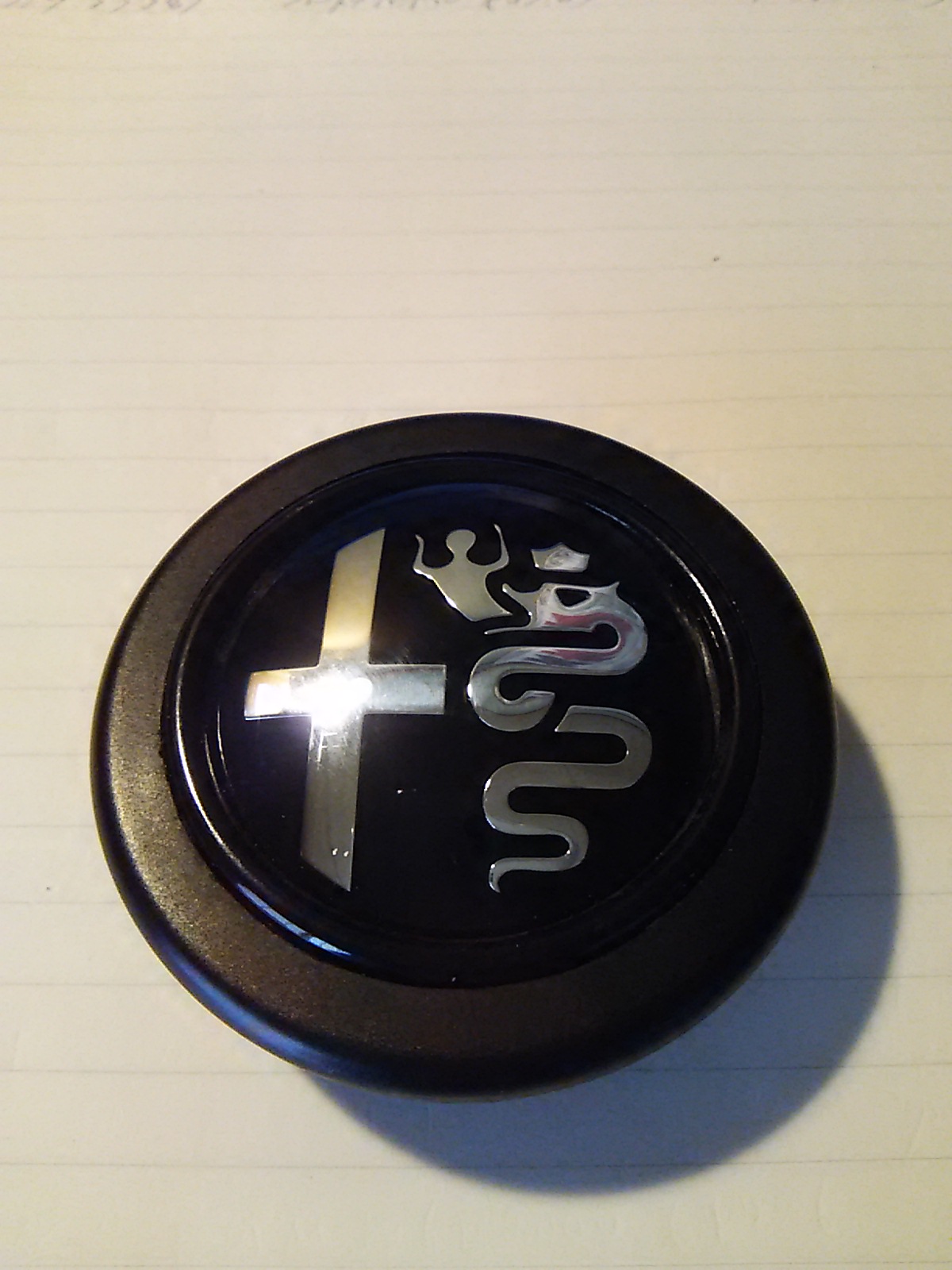 ☆MOMO☆アルファロメオ☆ホーンボタン☆美品 ALFA ROMEO アルファ