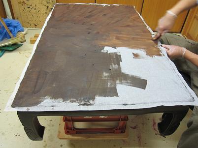 漆塗り工程（座卓）桐たんす和家具製作と漆塗り京都の大東漆木工