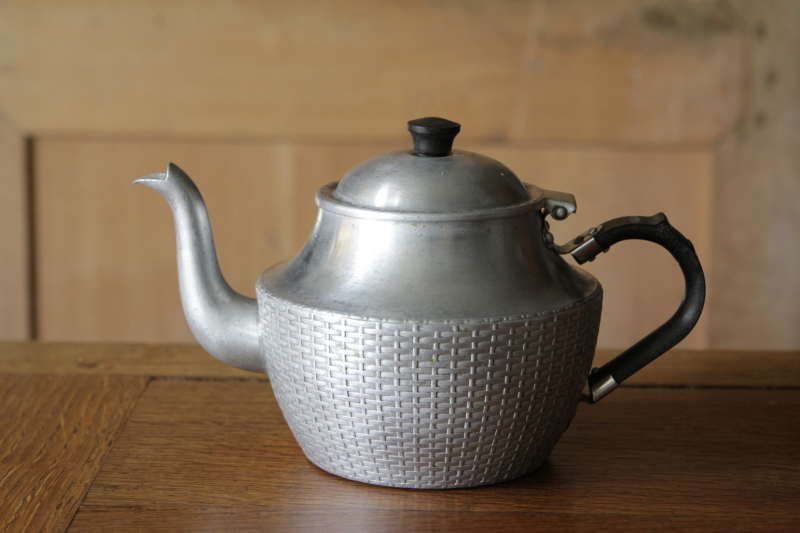 muku＊です/アンティーク/デザインが秀逸なアルミポット muku＊です