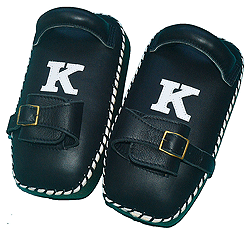 ムエタイ インフォ：Kパンチング グローブ、Kミット