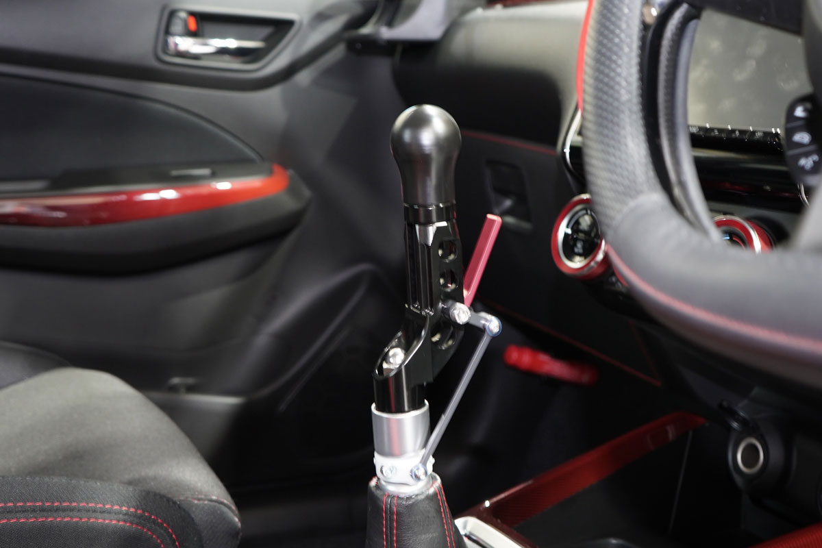 スズキスイフトスポーツ(ZC33S)用GTシフター｜コルトスピード