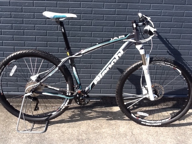 Bianchi マウンテンバイク 完成車 コンポxt