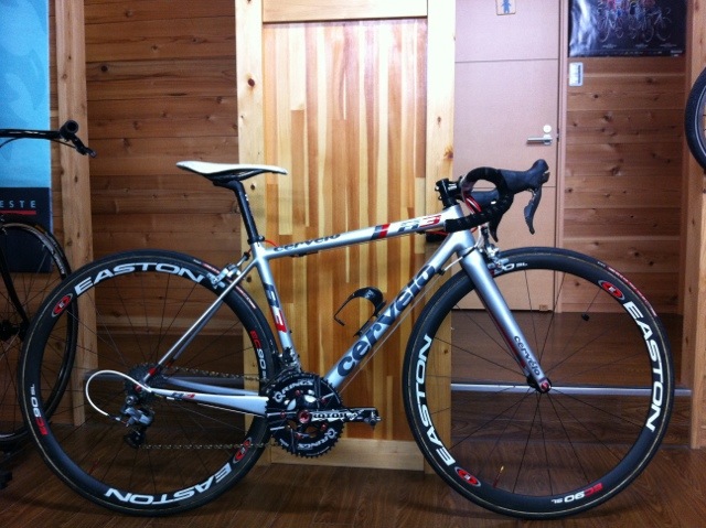 2013 cervelo R3 フレームセットをコンプリート！ | Climb cycle sports